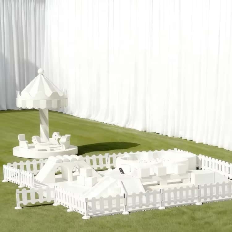 Set di giochi morbidi con giostrina